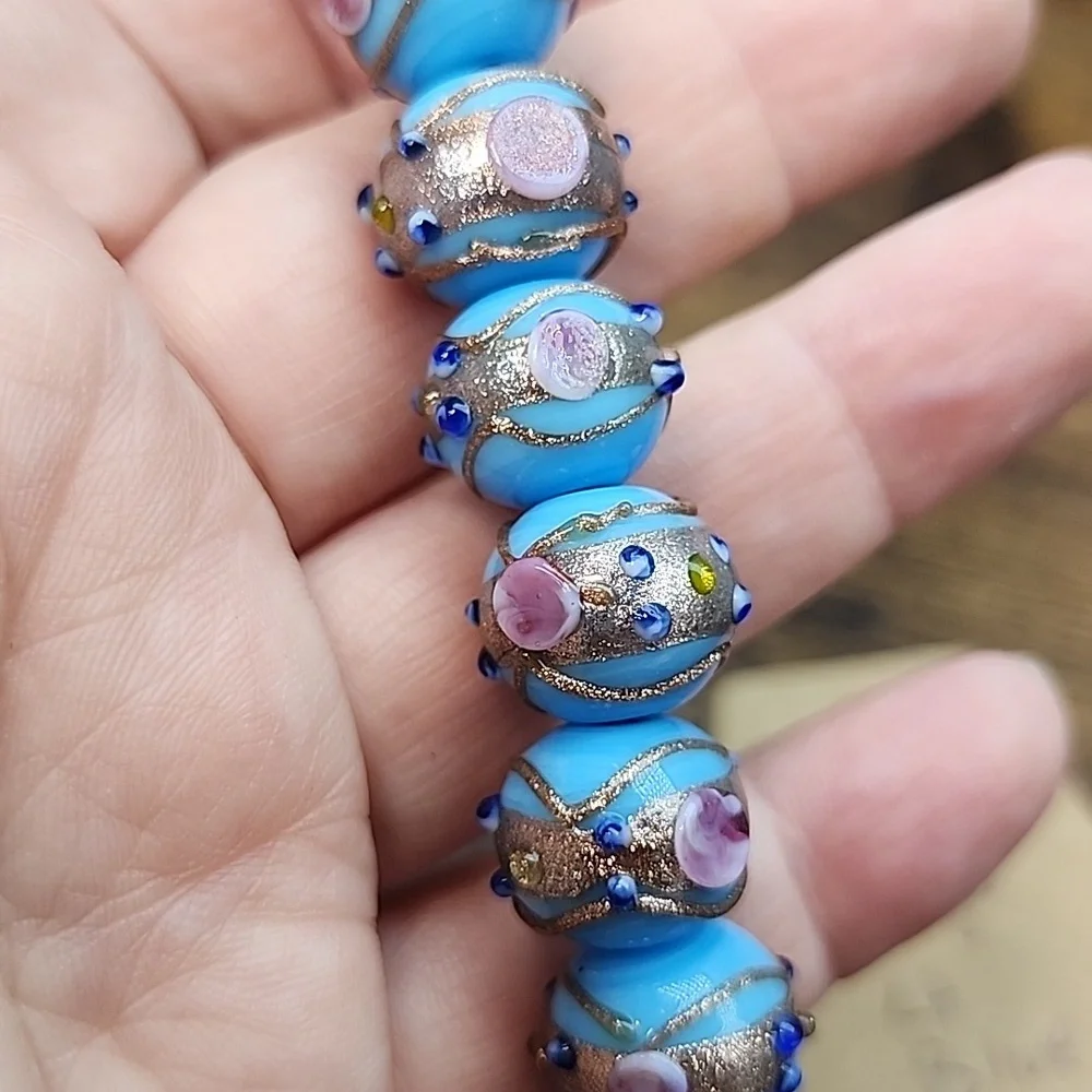 Light Blue Wedding cake Beads Strands - Picture 3 of 3